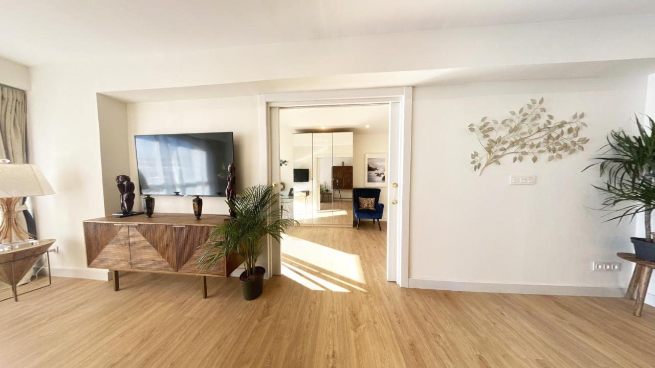 Miramar Luxurious Flat, 3 Double Rooms, Free Parking, Terrace, Completely New سان سيباستيان المظهر الخارجي الصورة