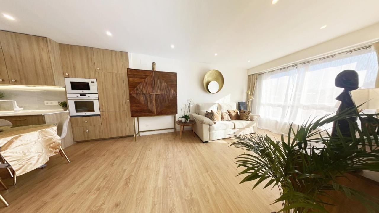 Miramar Luxurious Flat, 3 Double Rooms, Free Parking, Terrace, Completely New سان سيباستيان المظهر الخارجي الصورة