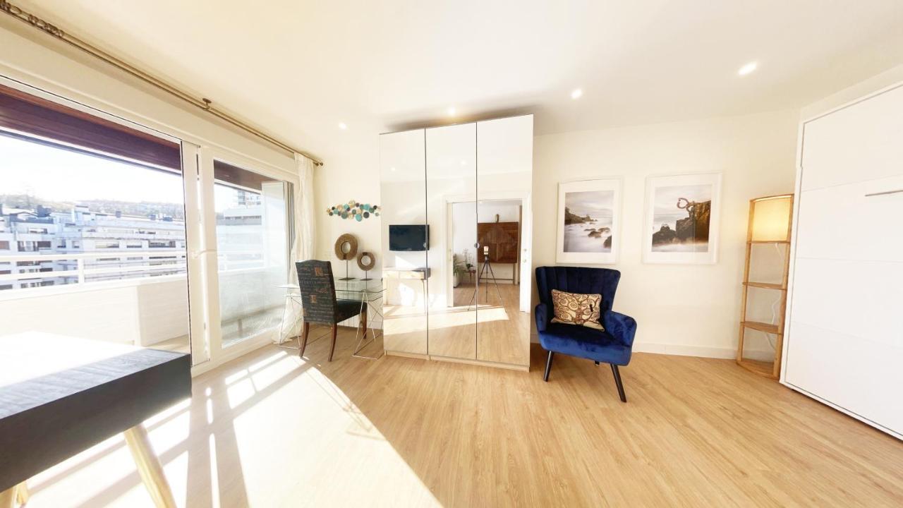 Miramar Luxurious Flat, 3 Double Rooms, Free Parking, Terrace, Completely New سان سيباستيان المظهر الخارجي الصورة